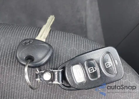 2018 Hyundai Elantra Se из США, поврежденный, VIN KMHD74LF2JU522445